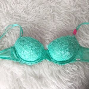 Victoria’s Secret bra 34A